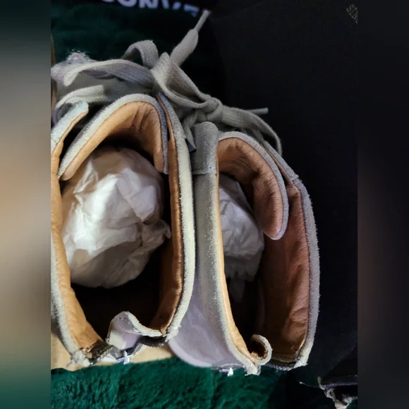 Frye suede ladies sneaker - Picture 4 of 4